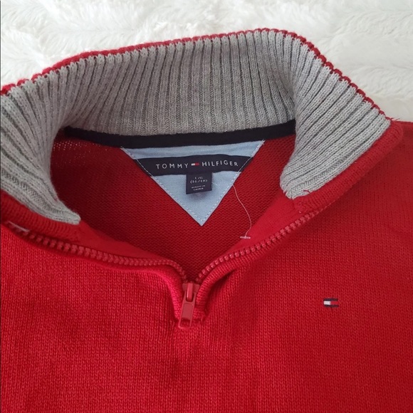 Tommy Hilfiger Sweater! - Picture 2 of 3